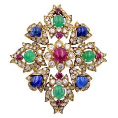 Van Cleef & Arpels Classic Brooch or Pendant