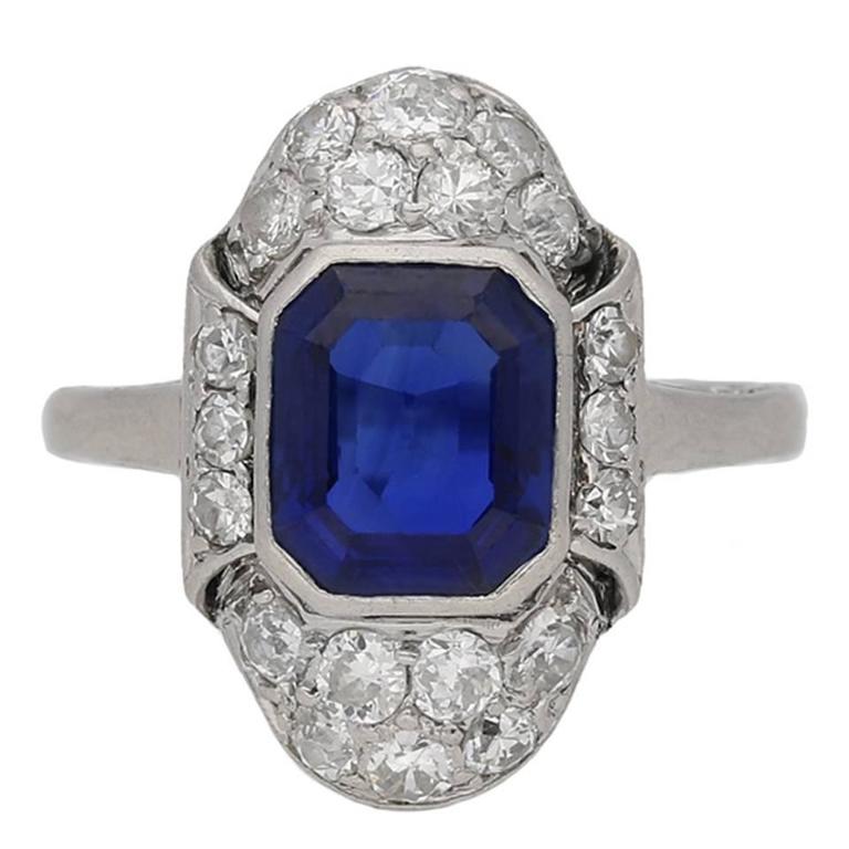 Art Deco Natural Sapphire Diamond Platinum Ring For Sale at 1stdibs