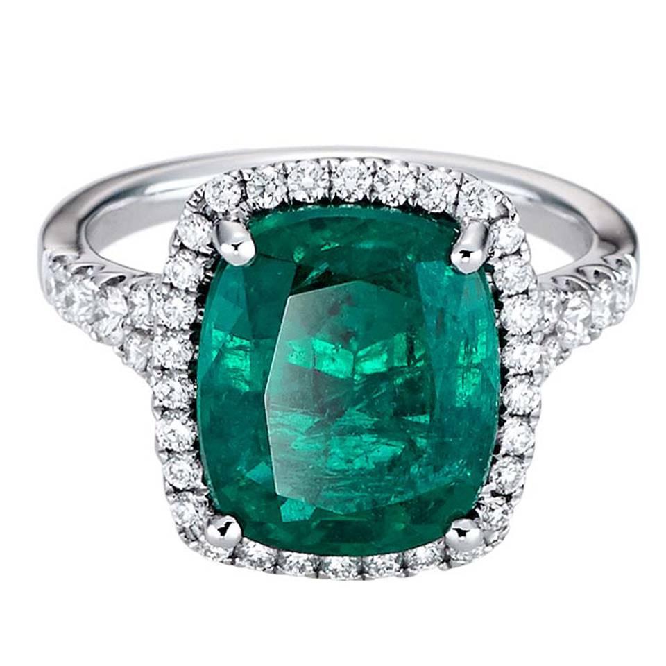 Cushion Shaped Emerald Diamond Gold Ring