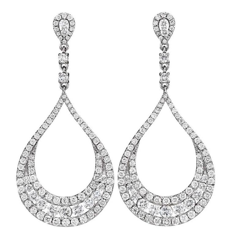Exquisite Diamond Gold Teardrop Earrings at 1stDibs