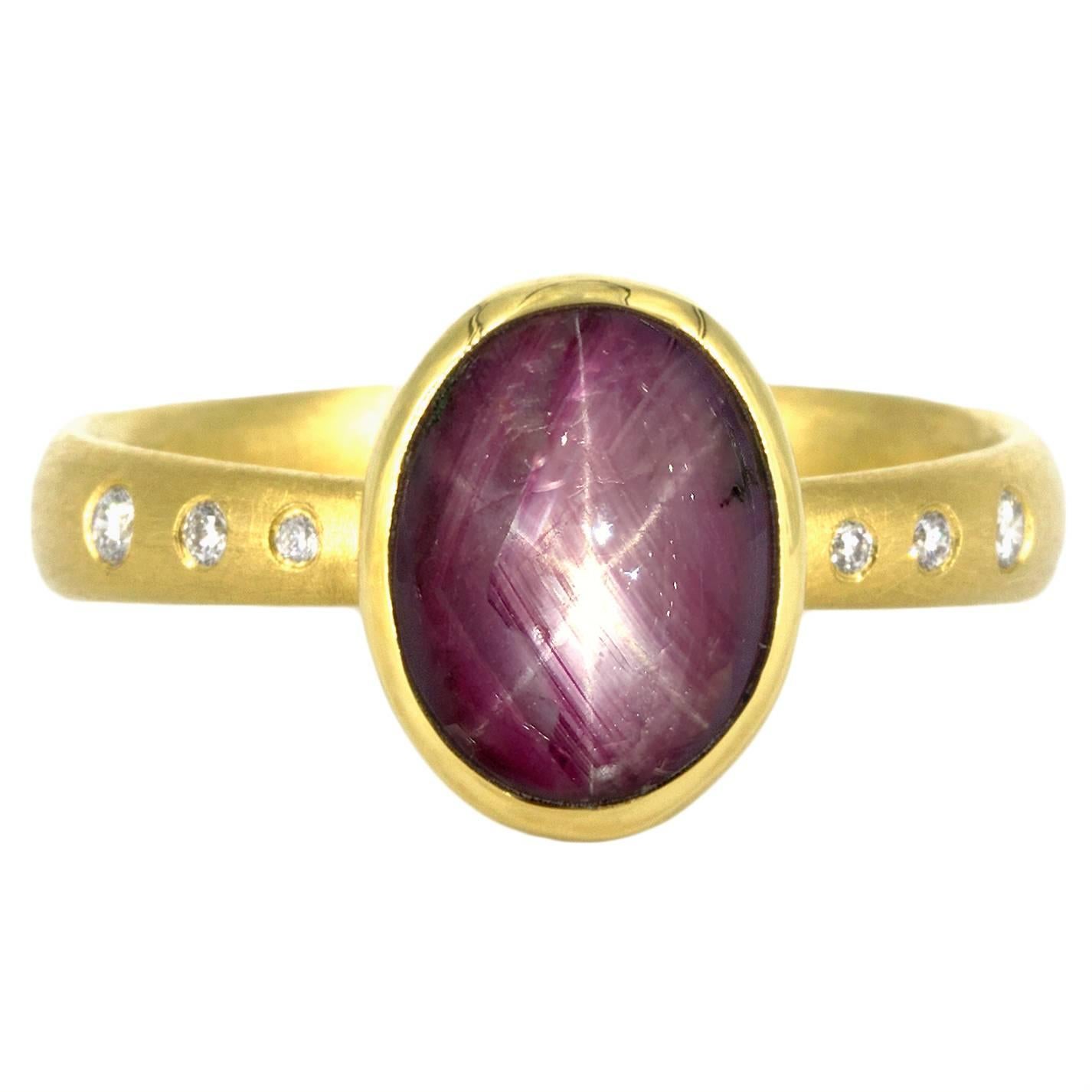 Robin Waynee 5.35 Carat Star Ruby Diamond Matte Gold Ring