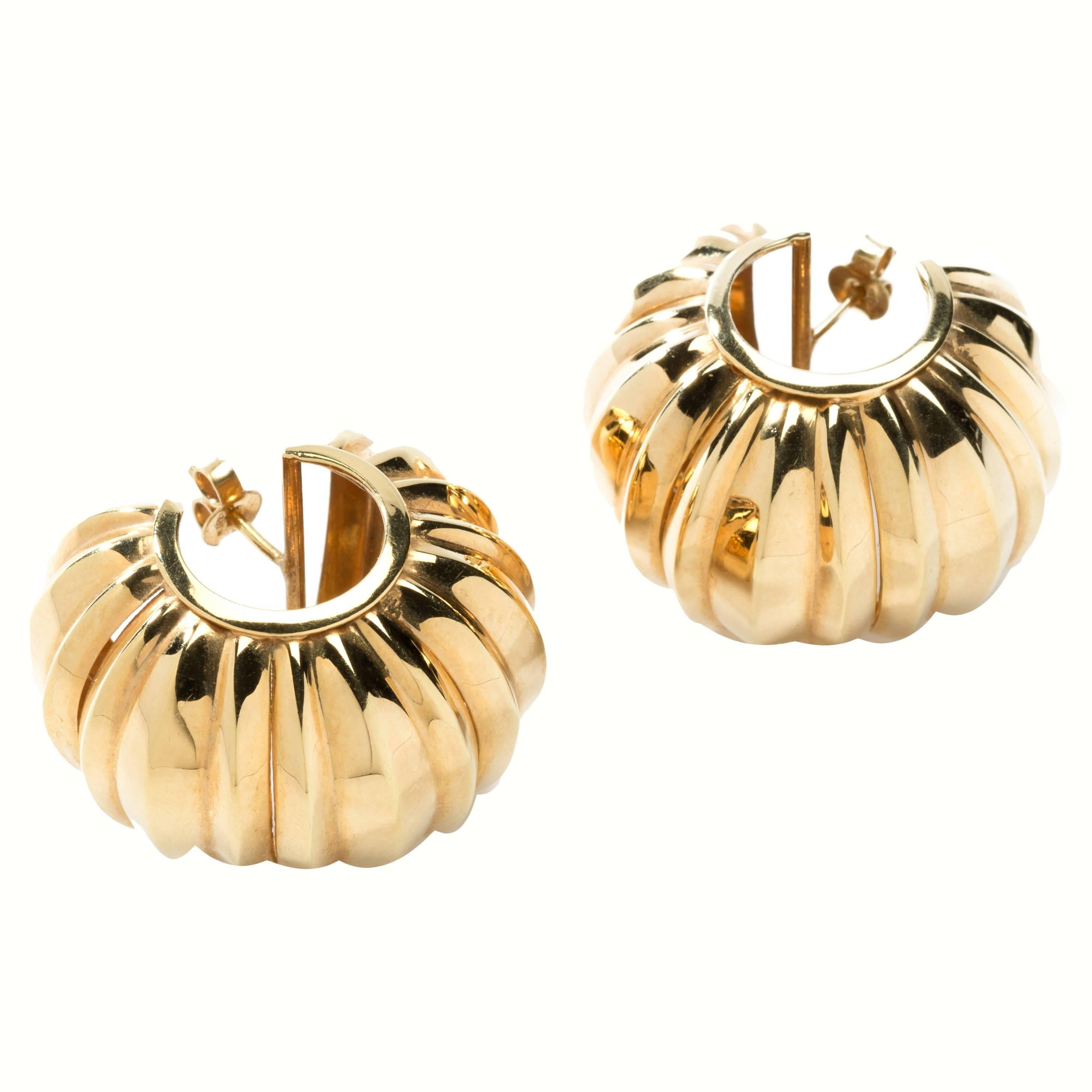 Yellow Gold Ribbed Stud Earrings For Sale