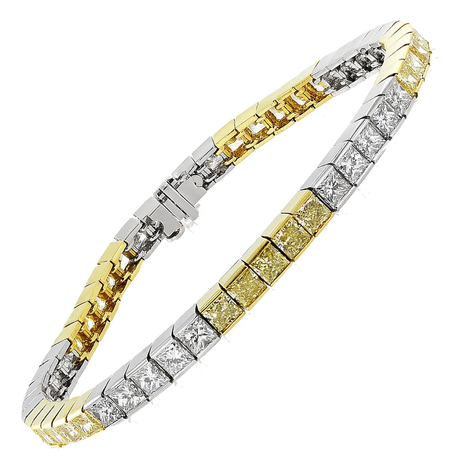 12.32 Carats Canary and white Diamond line Bracelet For Sale
