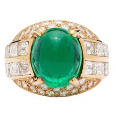 9 Carat Emerald Cabochon Diamond Gold Ring 1980s 