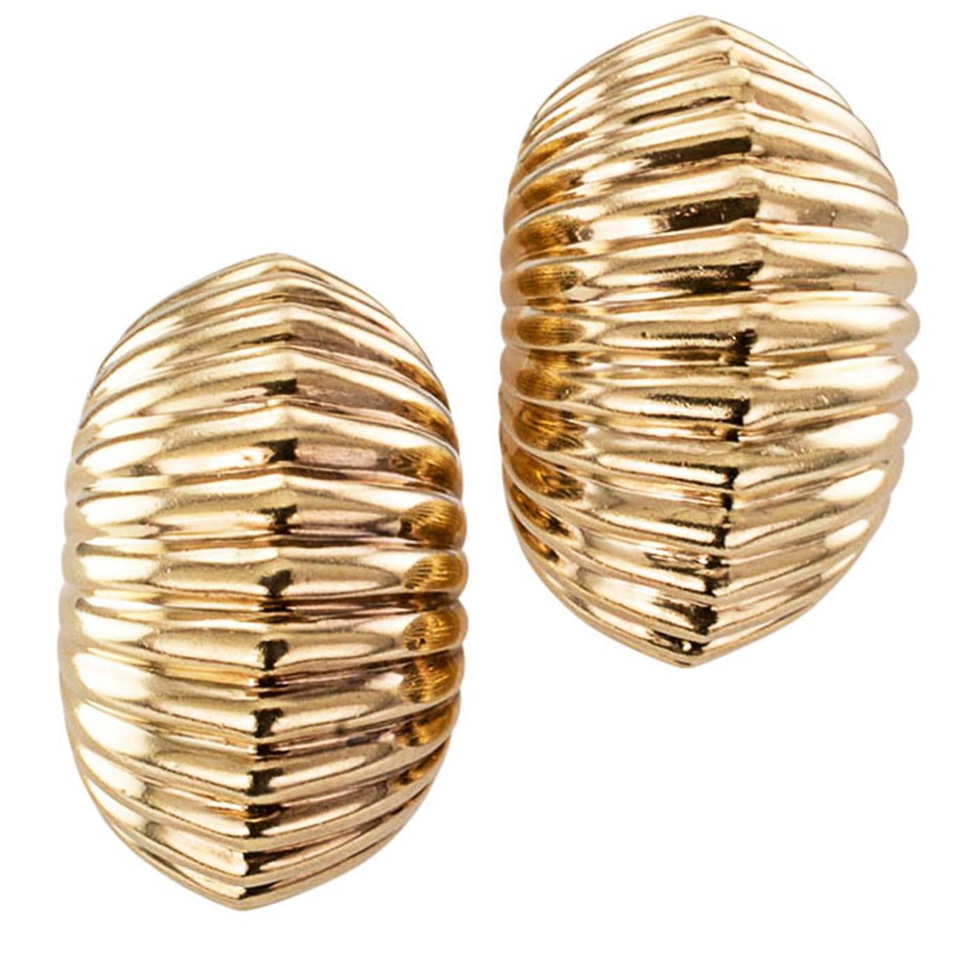 1960s Larger Shrimp Style Gold Hoop Ear Clips