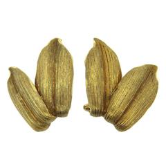 Buccellati Gold Leaf Motif Earrings 2