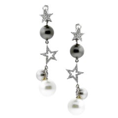 Chanel Boucles d'oreilles pendantes en or avec perles de comète et diamants