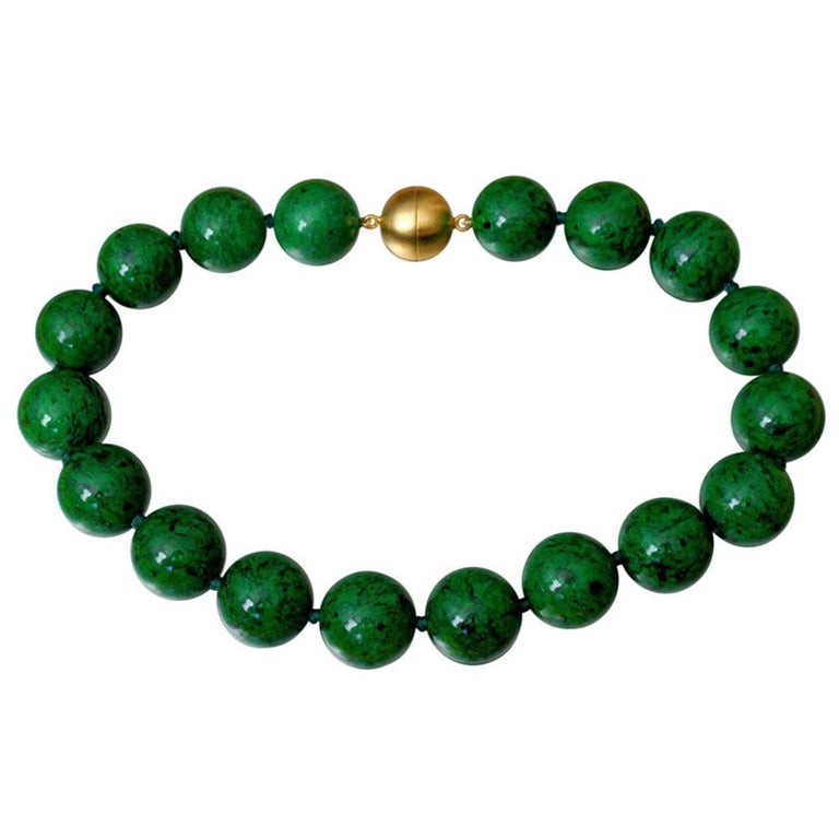 Beautiful Rare Natural Maw Sit-Sit Jade Beads Necklace For Sale