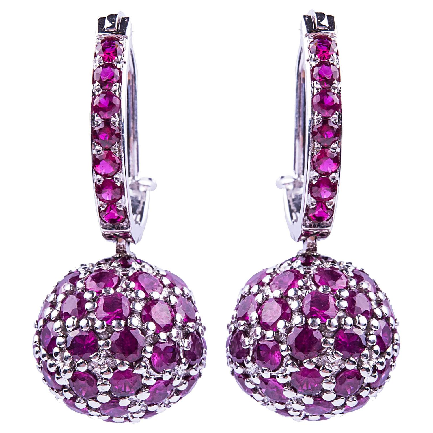 Ruby Gold Drop Earrings For Sale at 1stdibs