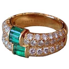 Van Cleef & Arpels Emerald Pave Diamond Gold Ring