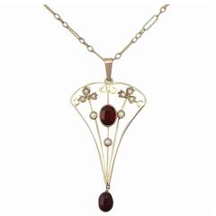 1920s 1.02 Carat Garnet and Seed Pearl, 9k Yellow Gold Pendant 7