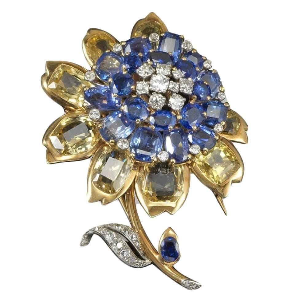 1945 Cartier London Exquisite Multicolor Sapphire Diamond Brooch For Sale