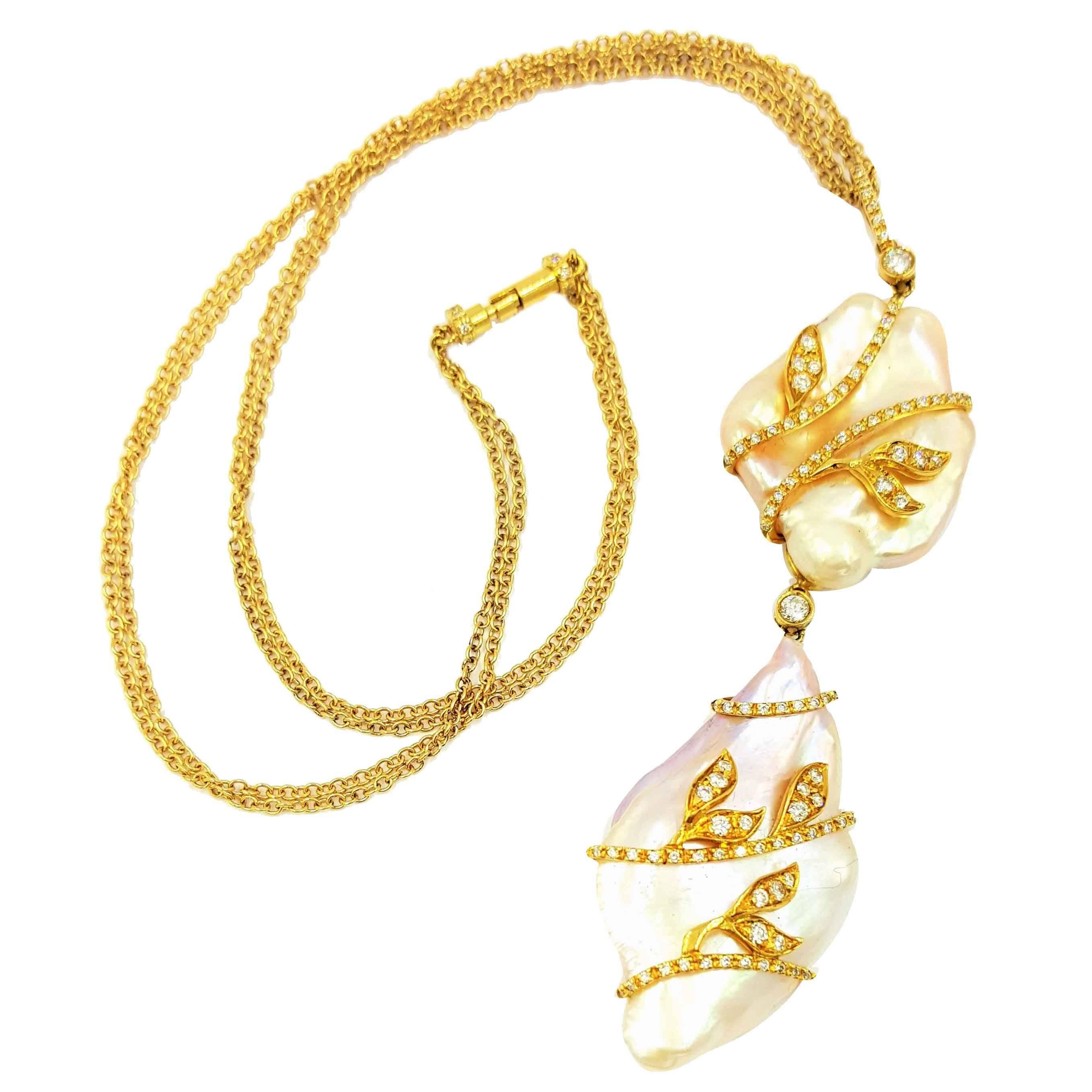 Organic Contemporary Diamonds & Pearl 18kt Yellow Gold Necklace For Sale