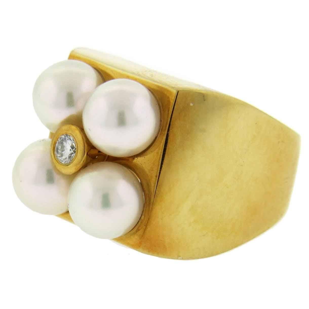 Bold Modern Pearl Diamond Gold Ring