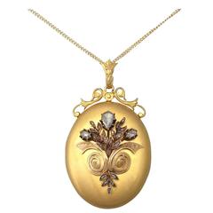Antique 1880s French 0.82 ct Diamond and 18k Yellow Gold Locket