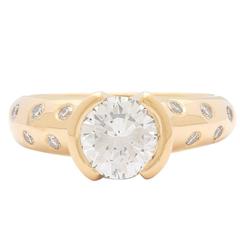 1.20 Carat Round Brilliant Cut Diamond Gold Etoile Band Ring