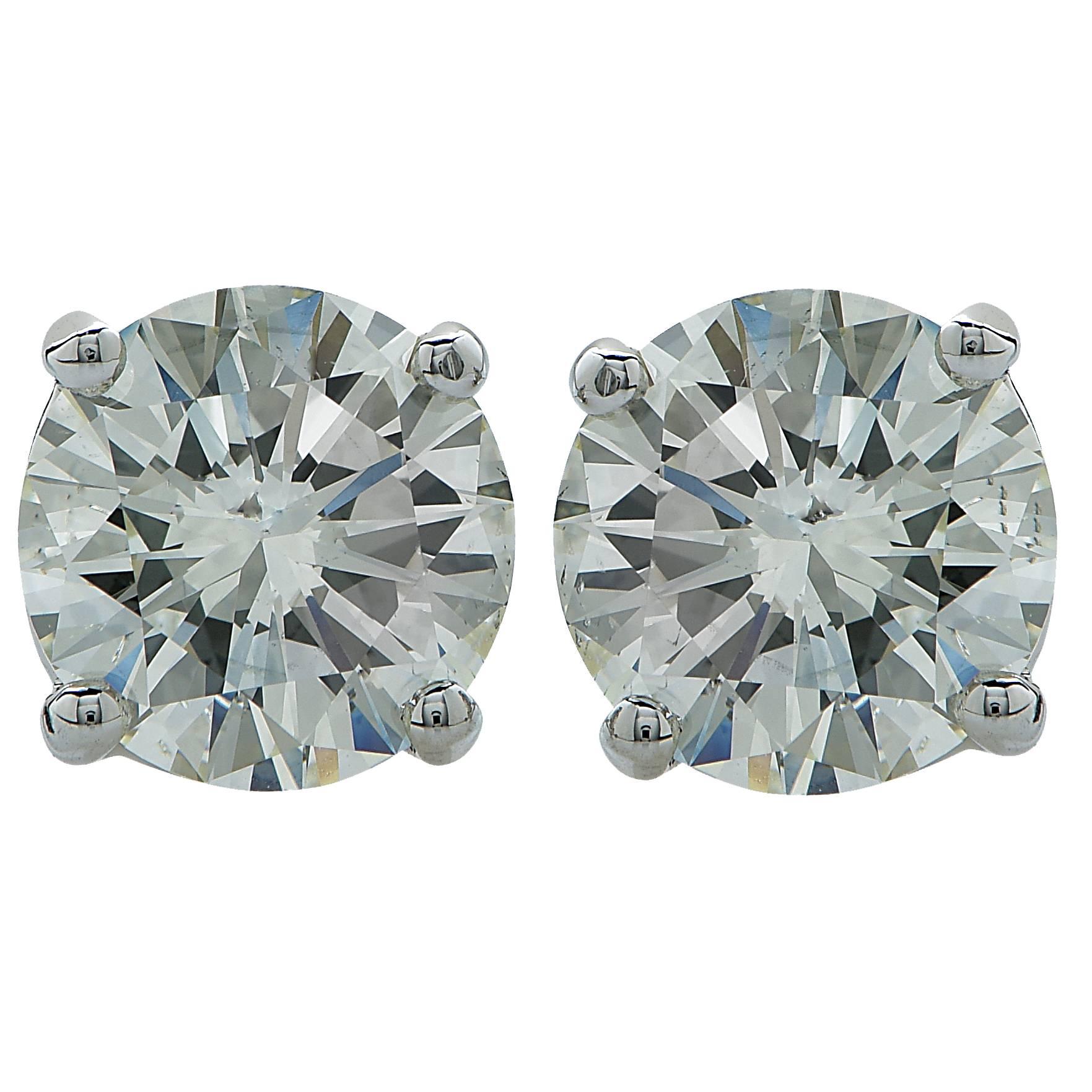 1.31 Carats Diamonds Gold Stud Earrings For Sale