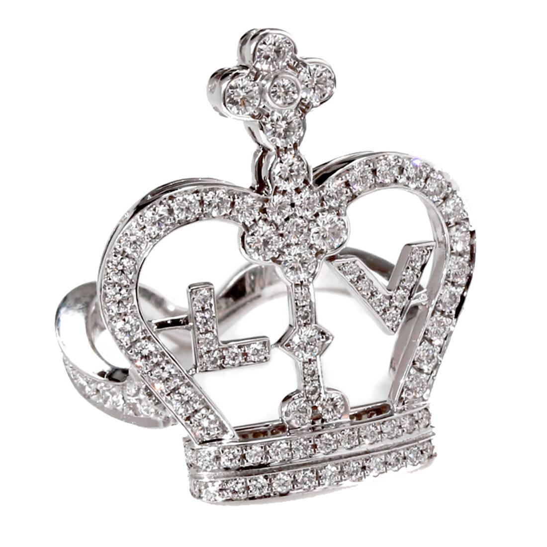 Louis Vuitton, bague couronne en or et diamants en vente