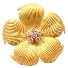 Vintage Tiffany & Co. Diamond Gold Dogwood Flower Pin Brooch