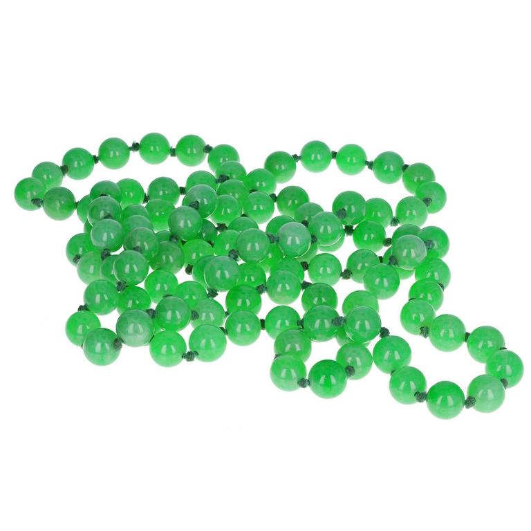 Natural Untreated Green Jadeite Beads For Sale at 1stdibs