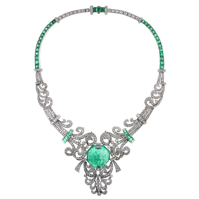 1920s Art Deco French Emerald Diamond Platinum Necklace at 1stDibs