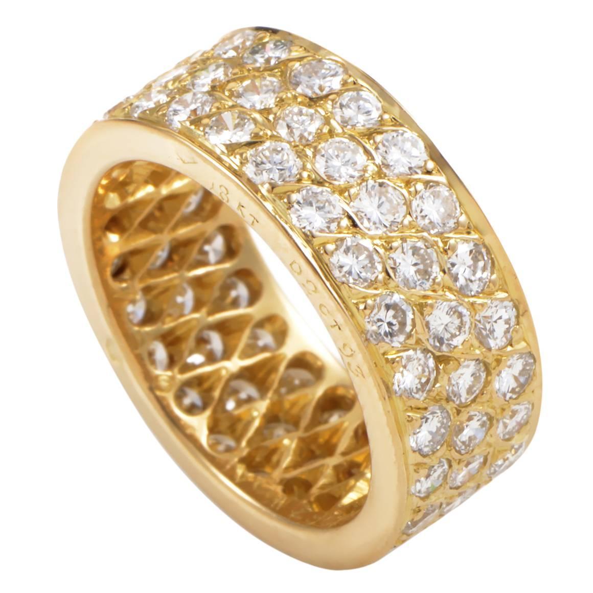 Van Cleef and Arpels Diamond Pave Gold Eternity Band Ring For Sale at ...