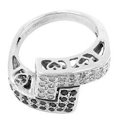 Gorgeous 1 Carat Black & White Diamonds Gold Hearts Filigree Ring