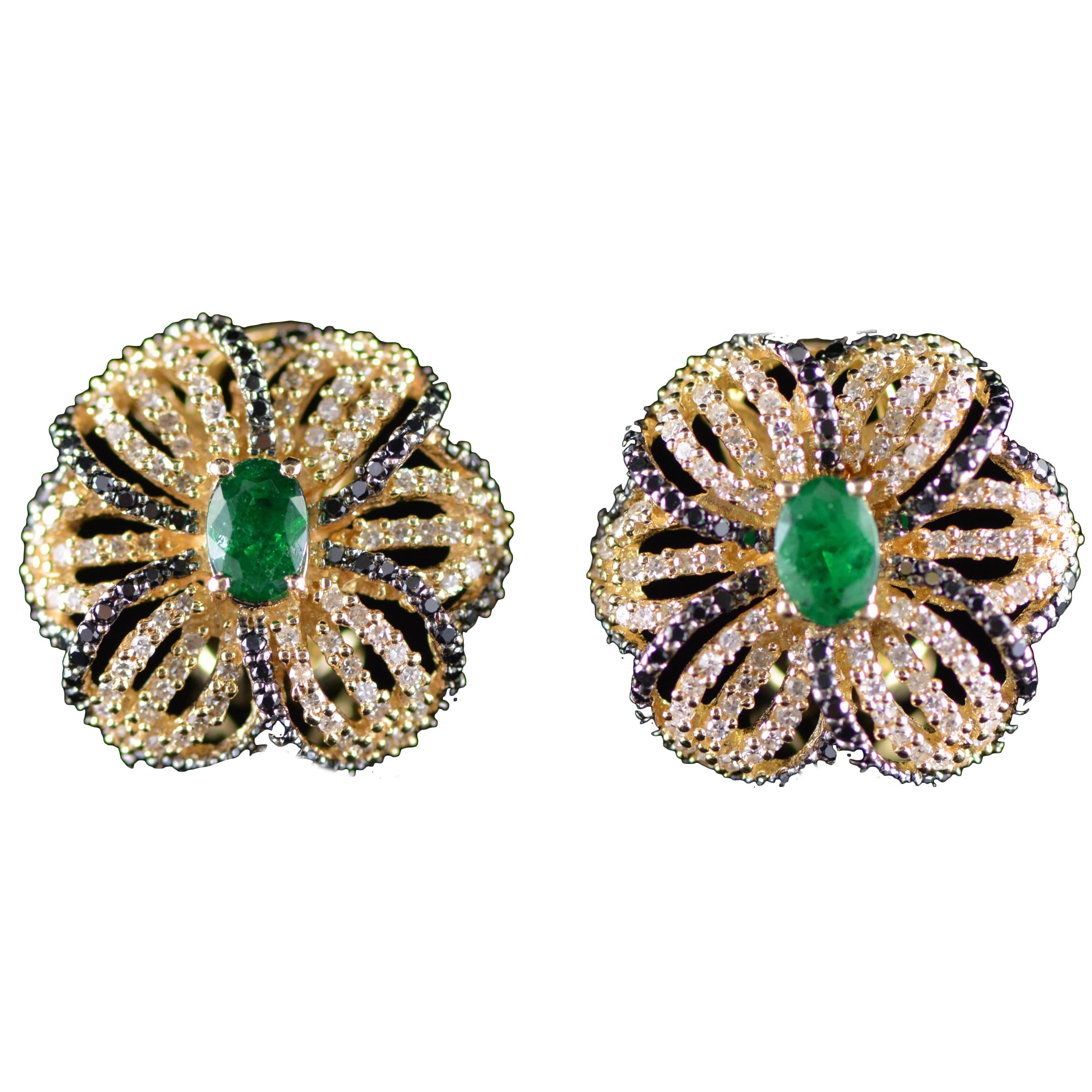 Emerald Black and White Diamond Gold Flower Earrings For Sale