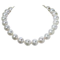 Gorgeous South Sea Pearl Necklace and Earrings 8