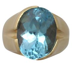 1970s 14.12 Carat Topaz and Yellow Gold Cocktail Ring 6
