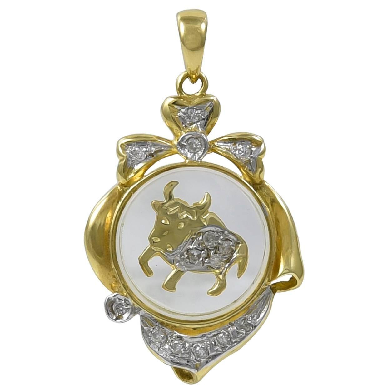 Taurus - Breloque tournante en or et diamants