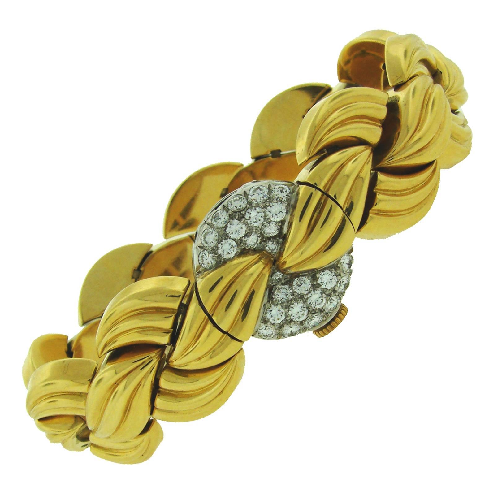 Van Cleef & Arpels Diamond Yellow Gold Ladies Wristwatch Bracelet Omega Movement
