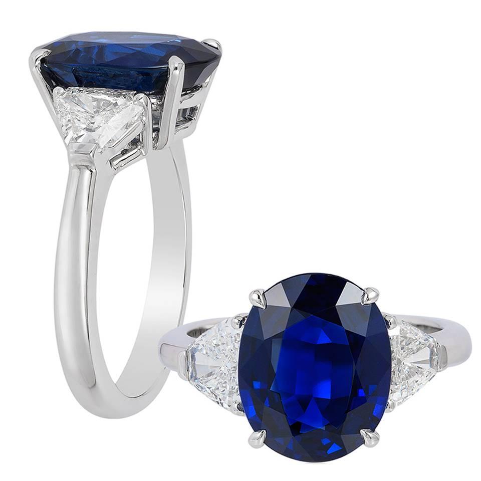 4.87 Carat Sapphire Diamond Gold 3 Stone Ring For Sale