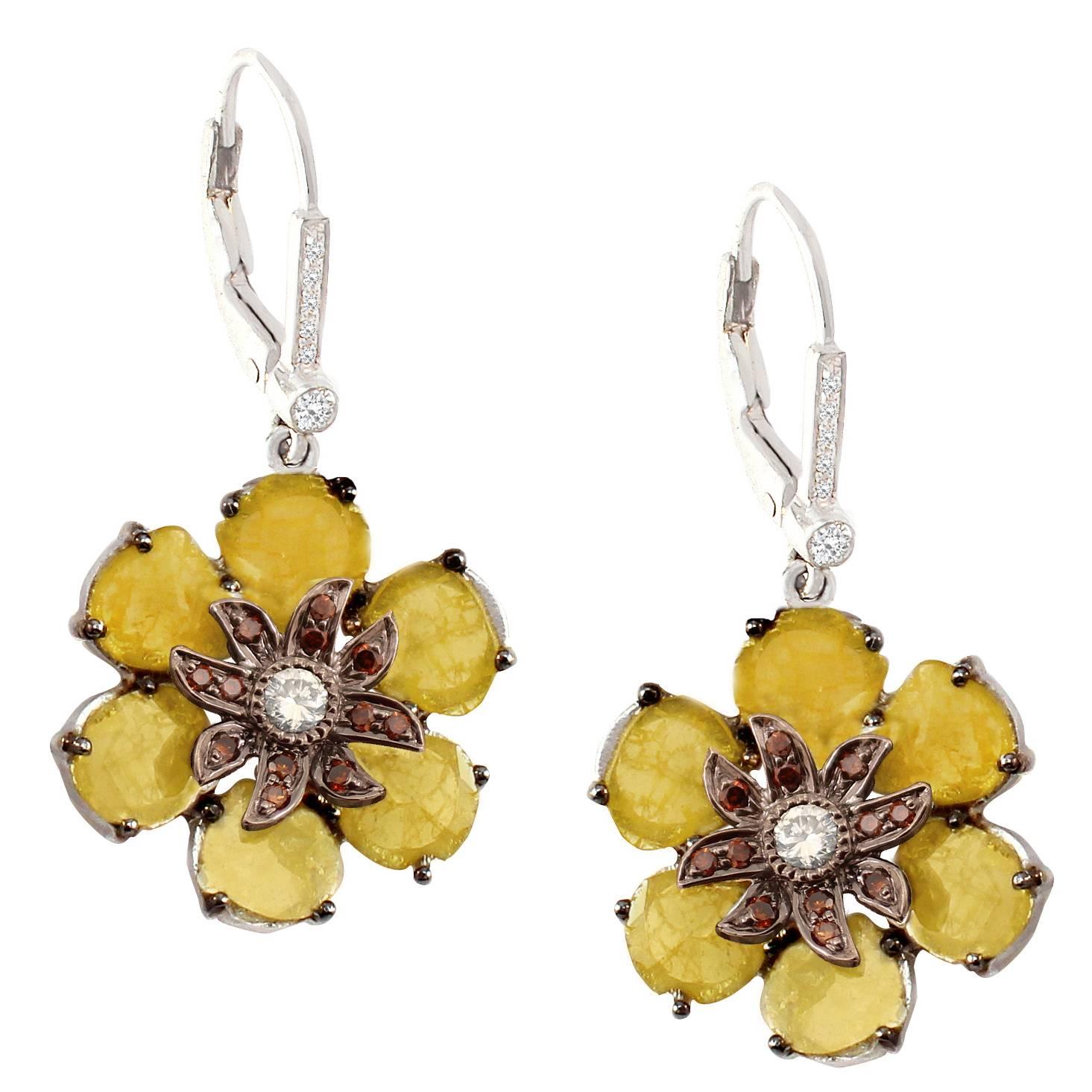 Yellow Slice Diamond Gold Floral Earrings For Sale