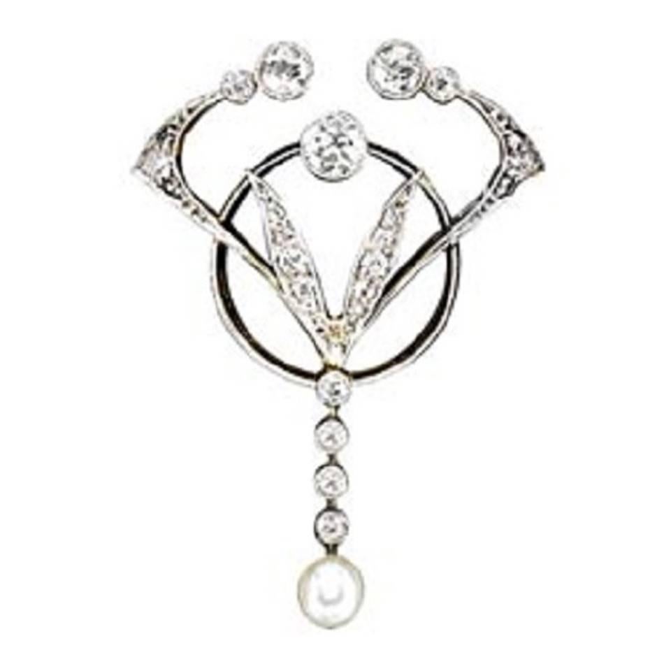 Delicate diamond and natural pearl millegrain set brooch For Sale