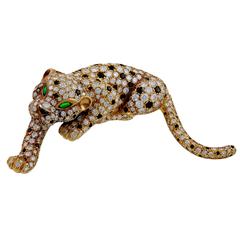 Van Cleef & Arpels Onyx Emerald Diamond Gold Panther Brooch 7