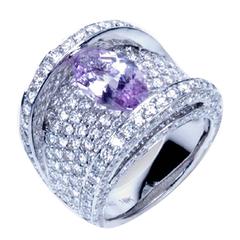 "Samuel Getz" Lavender Pink Spinel & Pavé Diamond 18 Kt. Gold Ring