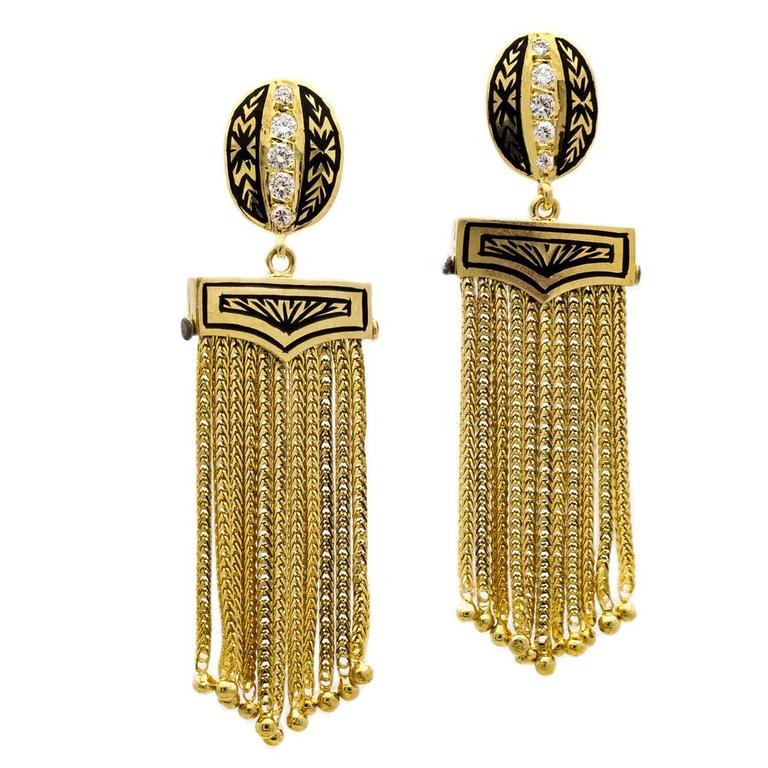 Square Gold Chain and Diamond Dangling Earrings For Sale at 1stDibs