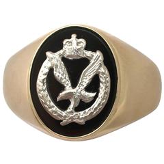 1950s Black Onyx and 14k Yellow Gold Signet Ring 9
