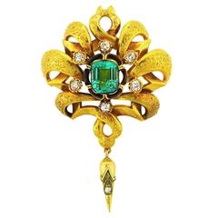 Mid-Late 19th Century Hand-Engraved Emerald Diamond Gold Brooch