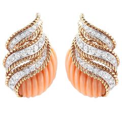 Van Cleef & Arpels Coral Diamond Gold Earclips 1