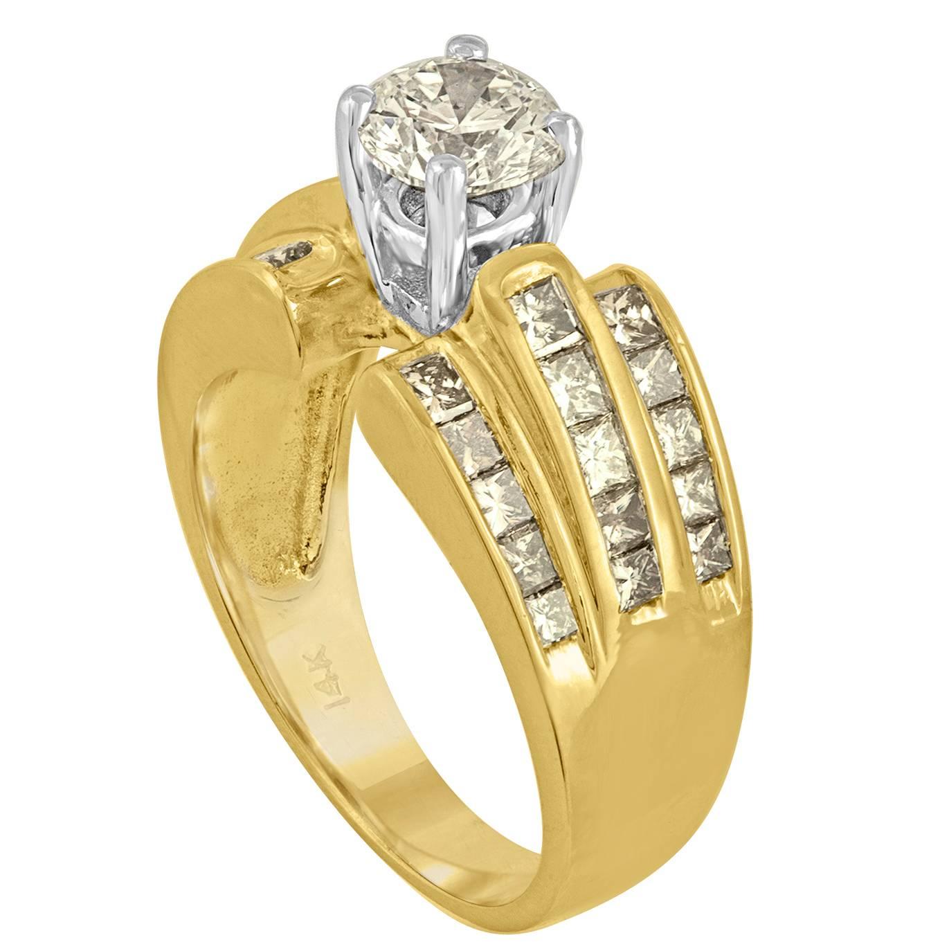 0.90 Carat Brilliant Diamond Two-Color Gold Ring For Sale