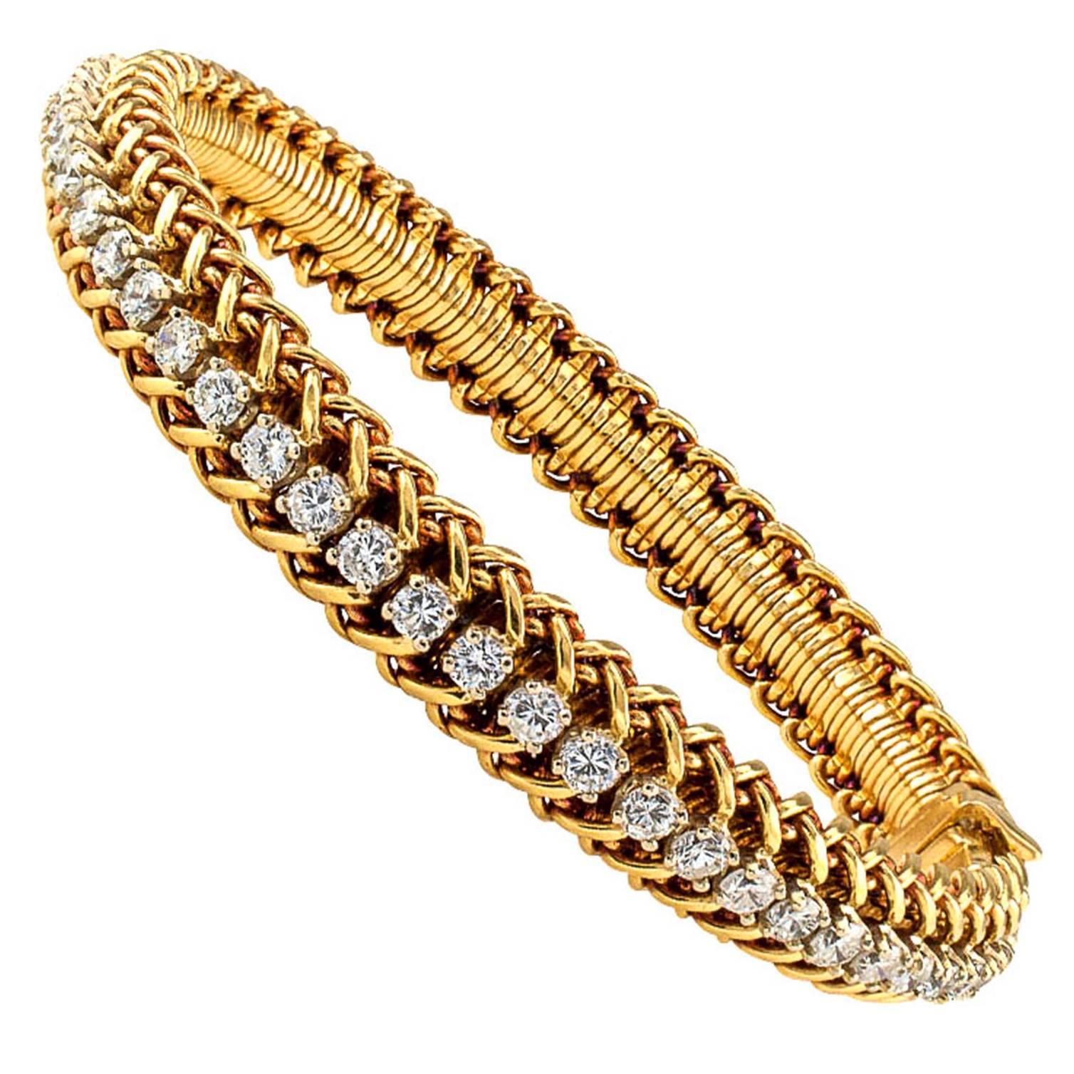 1970s Diamond Gold Line Bracelet