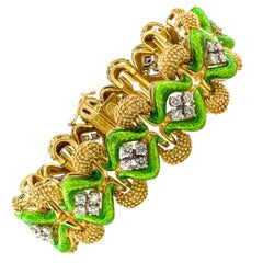 La Triomphe Pistachio Green Enamel Diamond Yellow Gold Bracelet