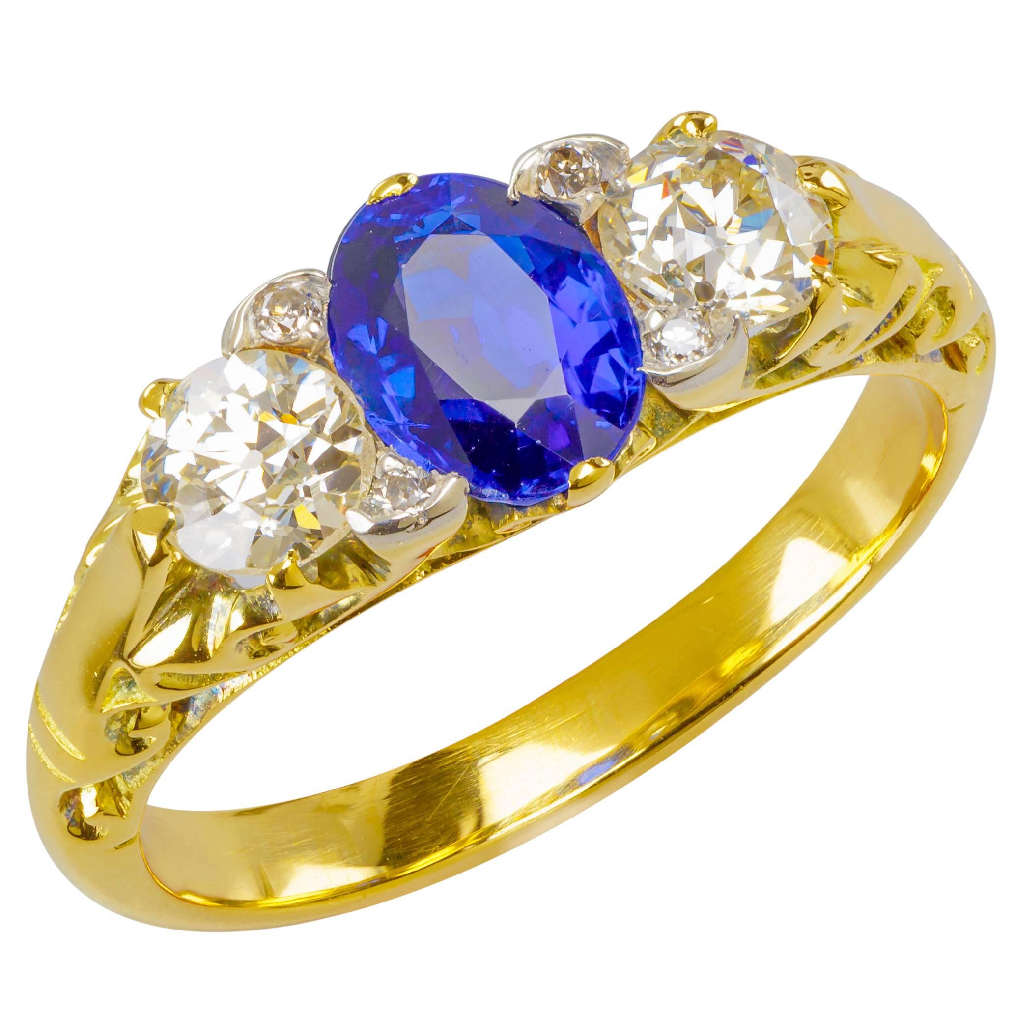 Custom-Designed 1.00 ct. Sapphire, Diamond & 18k Yellow Gold Ring For Sale