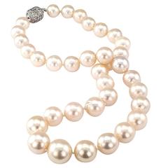 1990s Graduated South Sea Pearl Diamond Gold Necklace