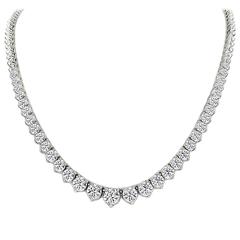 Stunning 26.10 Carats Diamond Gold Riviere Tennis Necklace 10