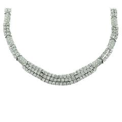 17 Carats Round Diamonds Platinum Choker Necklace 3
