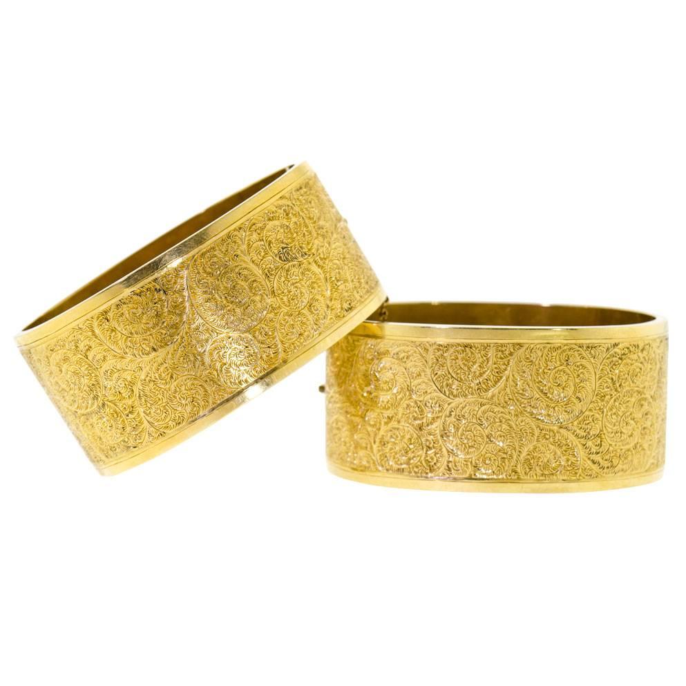 Pair Of Victorian Gold Stiff Hinged Bangle Cuff Bracelets For Sale