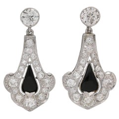 Boucles d'oreilles en onyx et diamants Art déco des années 1920